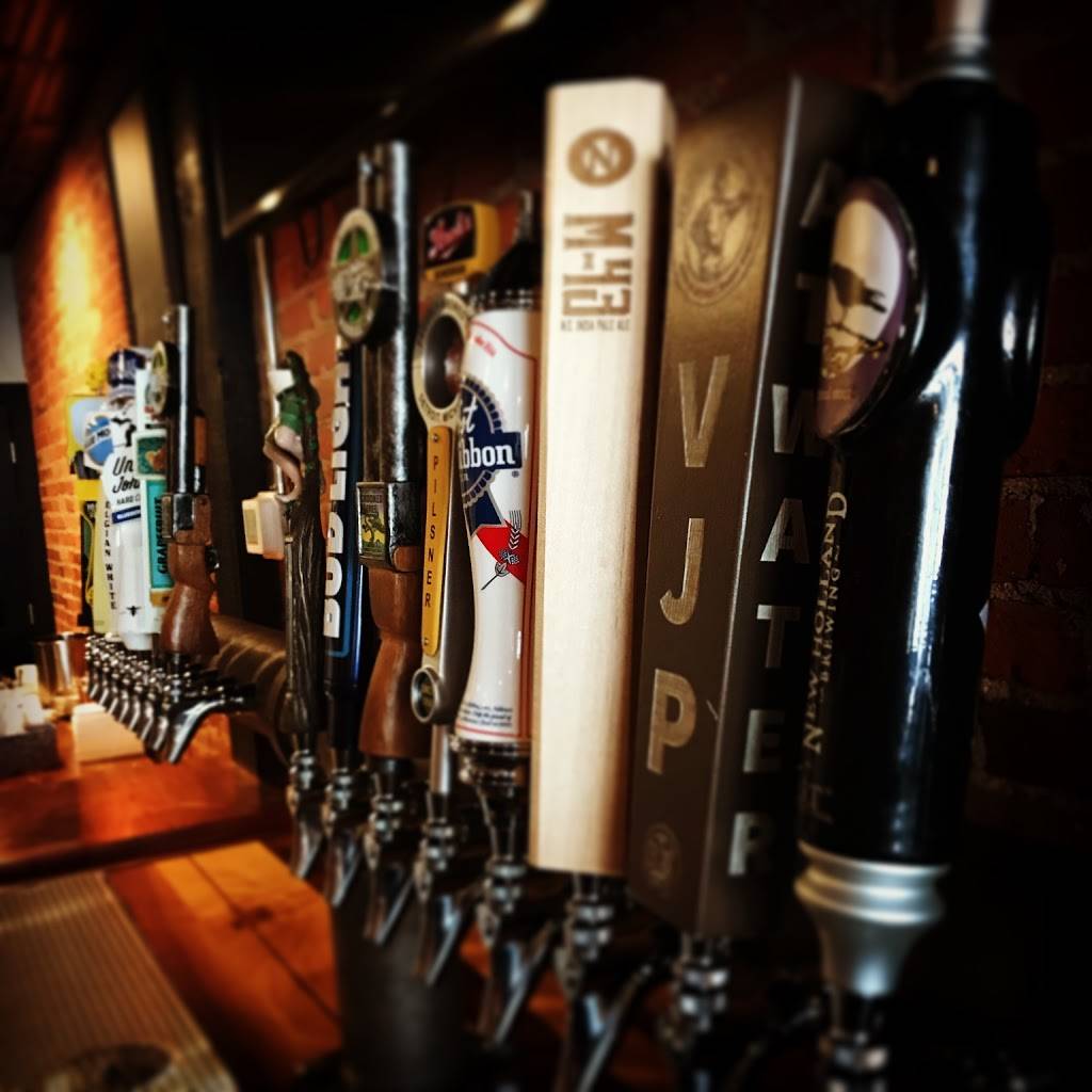 Copper Athletic Club | restaurant | 133 W Michigan Ave, Marshall, MI 49068, USA | 2695588222 OR +1 269-558-8222