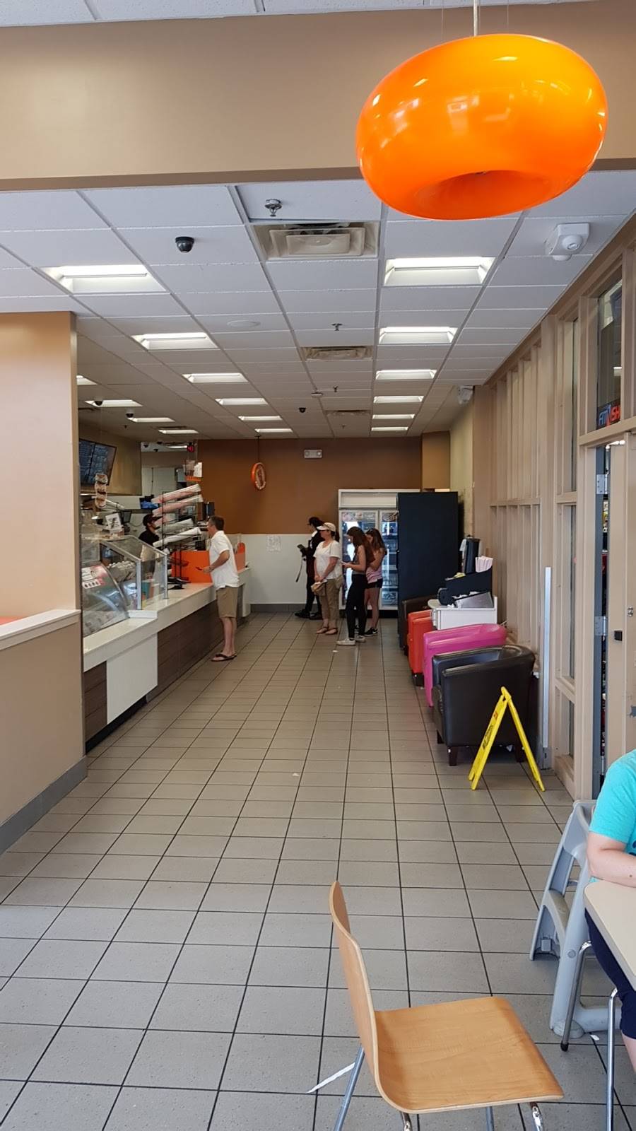 Dunkin | bakery | 7644 W US-192, Kissimmee, FL 34747, USA | 4073977060 OR +1 407-397-7060