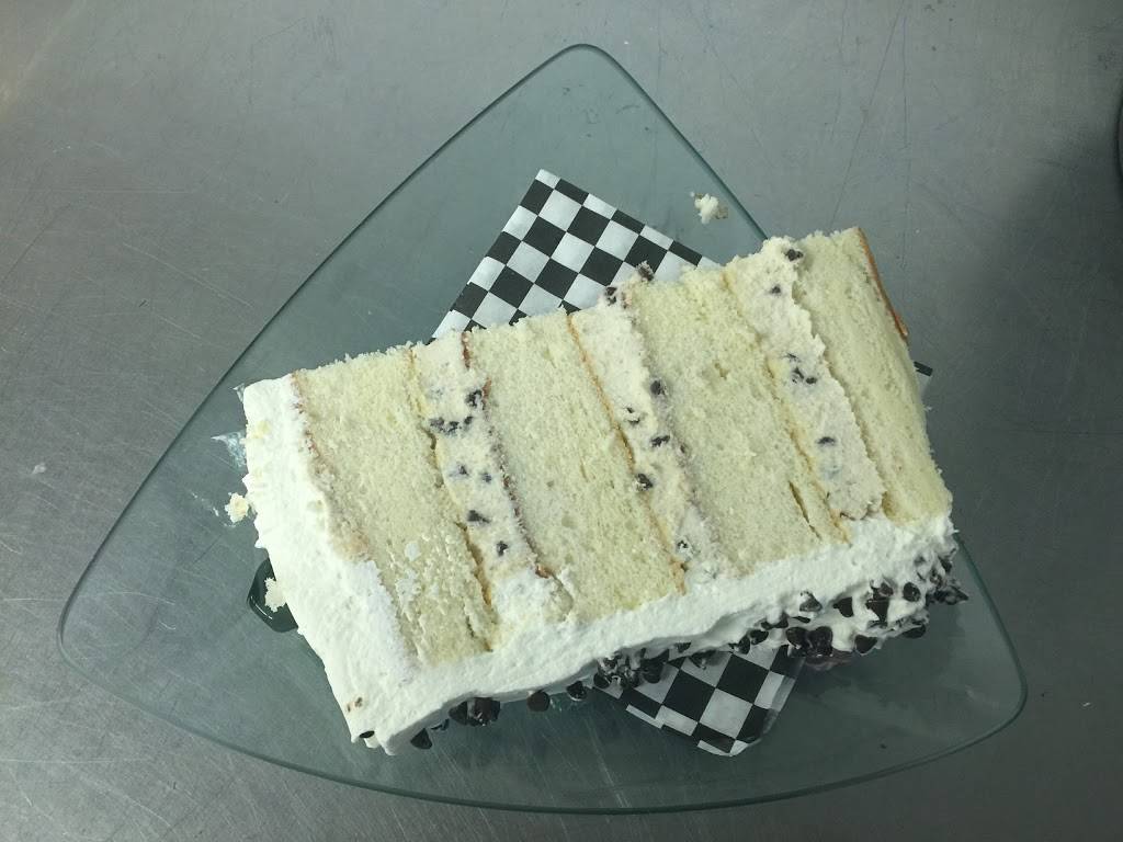 Airport Pizza | restaurant | 3648 Genesee St, Cheektowaga, NY 14225, USA | 7166345750 OR +1 716-634-5750