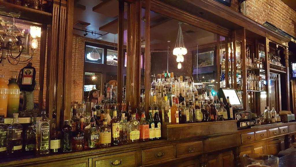 Goosetown Tavern | restaurant | 3242 E Colfax Ave, Denver, CO 80206, USA | 3033999703 OR +1 303-399-9703