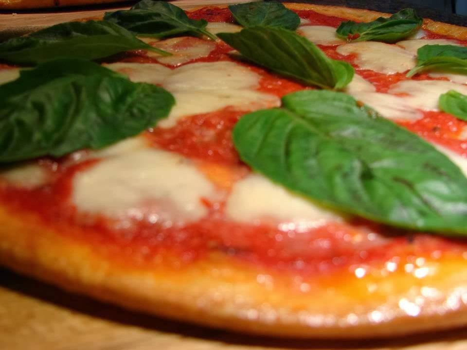 Vespuccis Pizza & Pasta | restaurant | 4805 Canton Rd #100, Marietta, GA 30066, USA | 7709281212 OR +1 770-928-1212