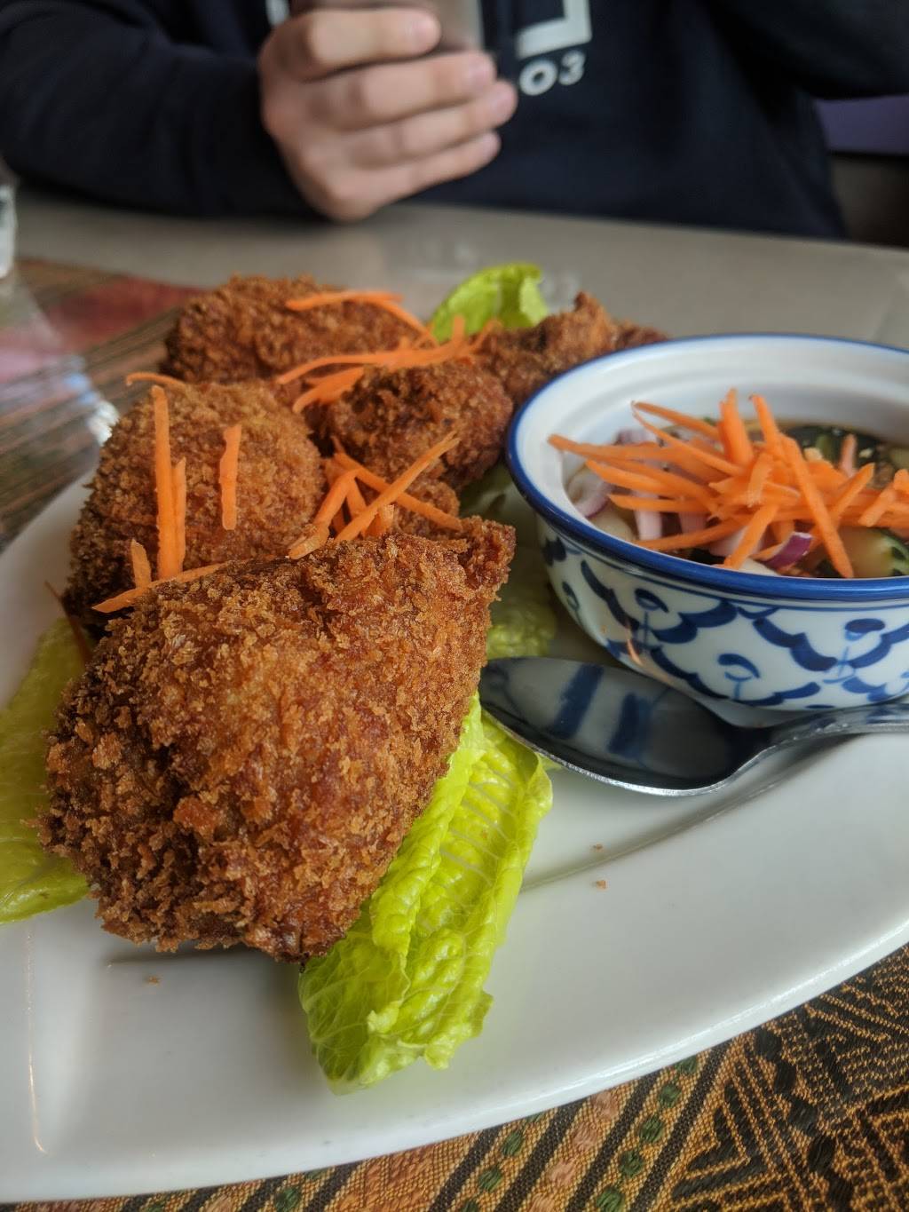 Sawasdee Thai Cuisine | restaurant | 5050 Soquel Dr, Soquel, CA 95073, USA | 8314625051 OR +1 831-462-5051