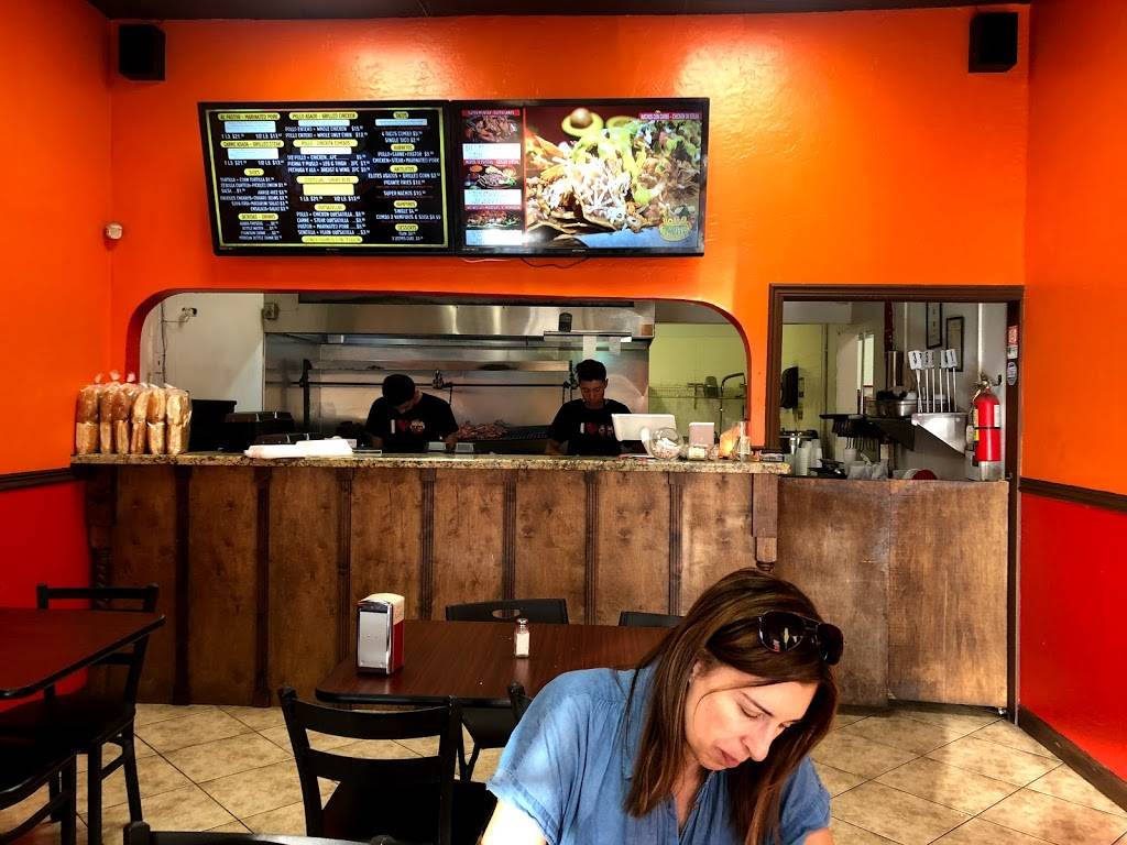 Pollo Picante | restaurant | 635 N Country Club Dr, Mesa, AZ 85201, USA | 4803619010 OR +1 480-361-9010