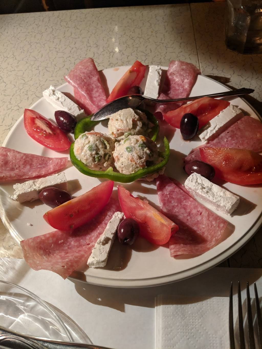 Three Brothers | restaurant | 2414 S St Clair St, Milwaukee, WI 53207, USA | 4144817530 OR +1 414-481-7530