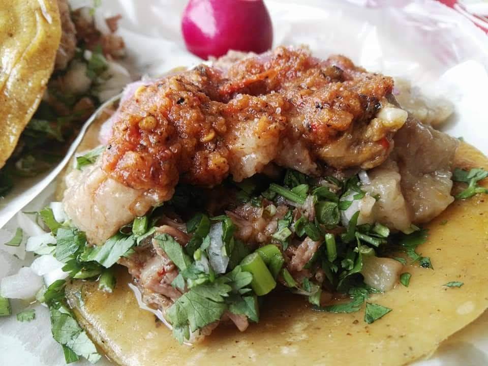 Los Tuetanicos Birrieria | restaurant | Camino Martín 7350-2, Cuesta Blanca, 22650 B.C., Mexico | 016642747843 OR +52 664 274 7843