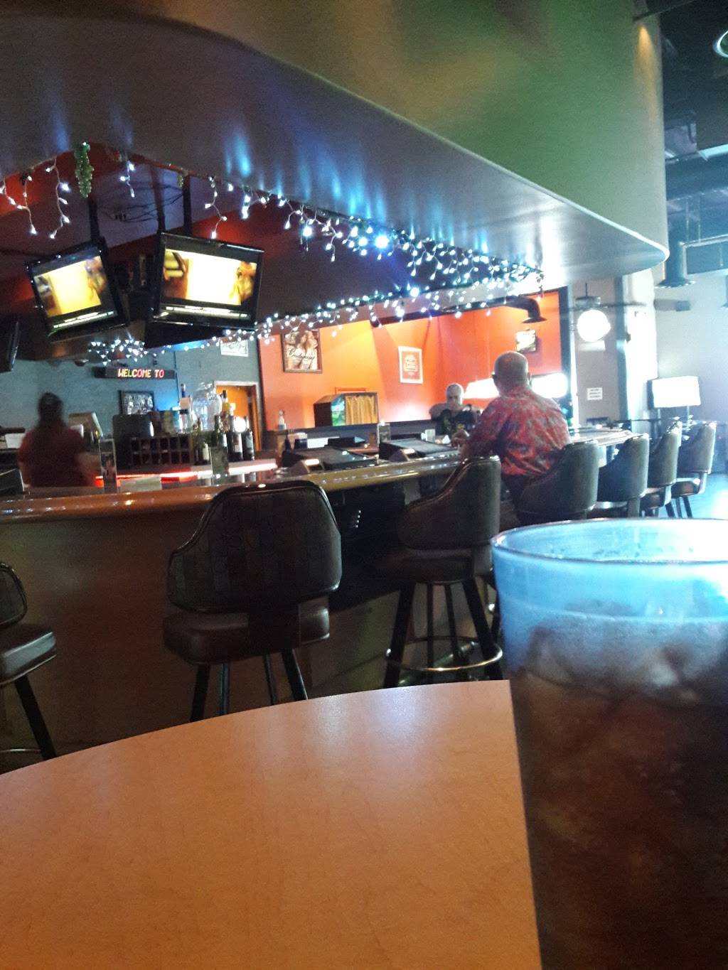 Putters Bar & Grill - Charleston | restaurant | 5821 E Charleston Blvd, Las Vegas, NV 89142, USA | 7024314851 OR +1 702-431-4851