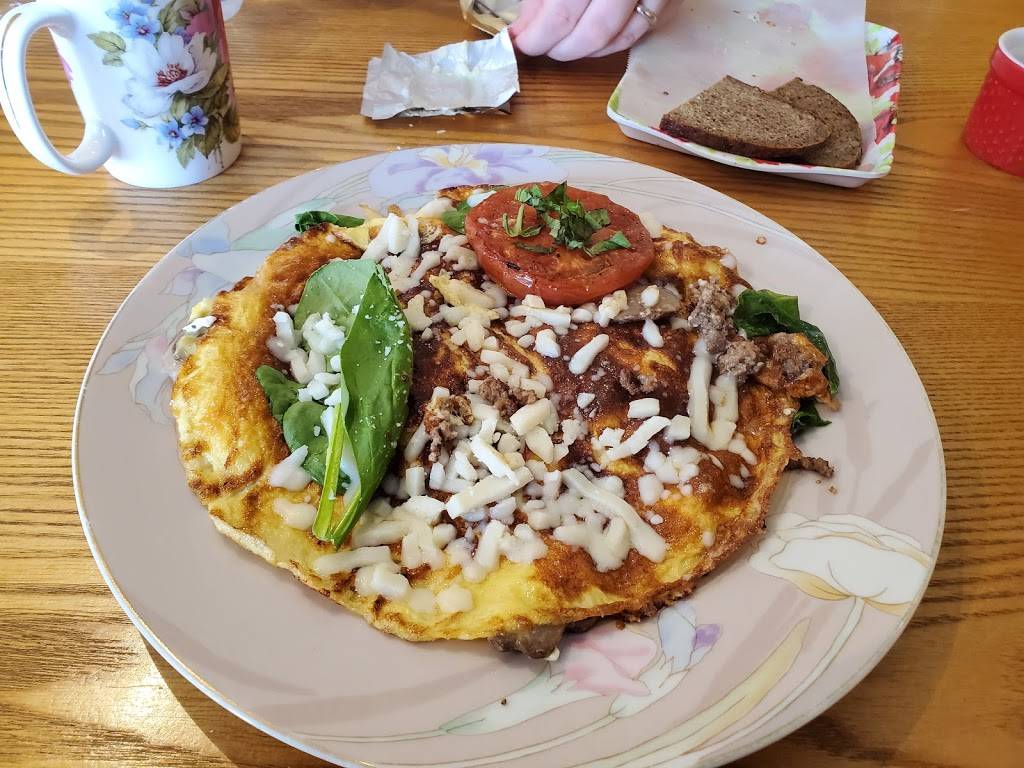 Around the World Cafe Bakery | restaurant | 119 5th Ave, Indialantic, FL 32903, USA | 3213609284 OR +1 321-360-9284