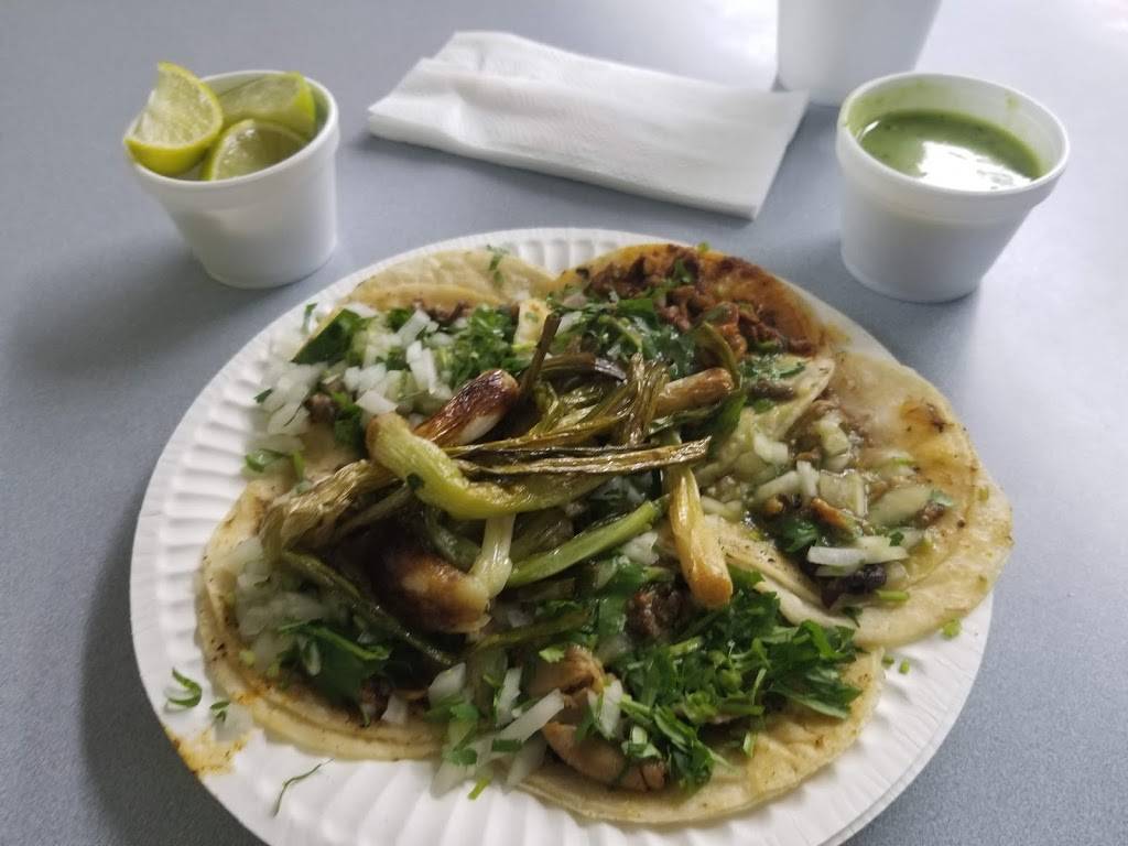 La Naranja | restaurant | 2333 Daly St, Los Angeles, CA 90031, USA | 3232215923 OR +1 323-221-5923