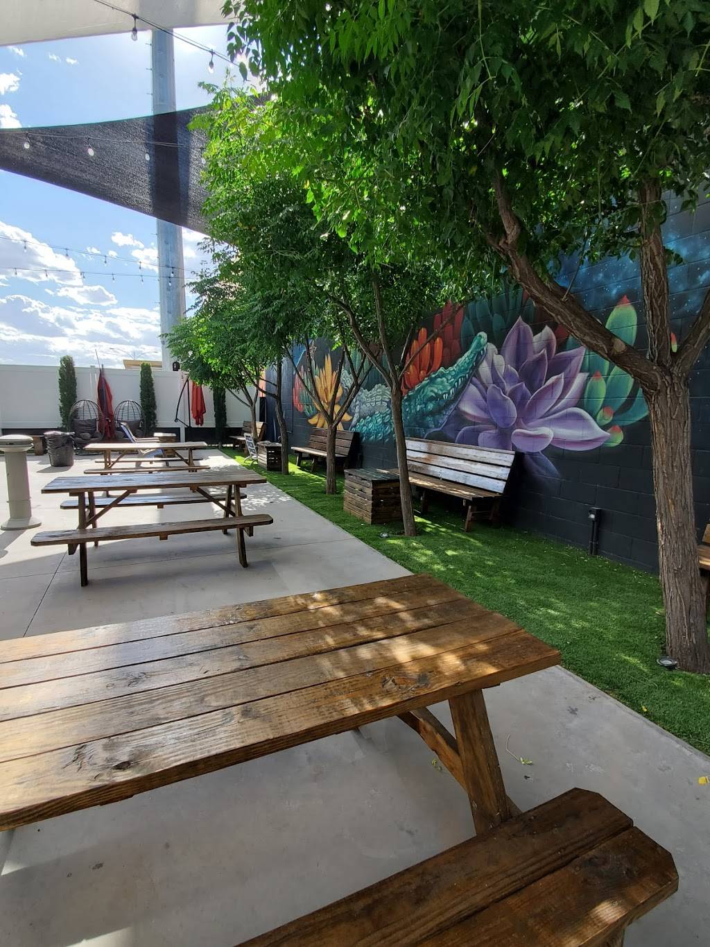 915 Vibes | restaurant | 10780 Pebble Hills Blvd, El Paso, TX 79935, USA | 9154780001 OR +1 915-478-0001