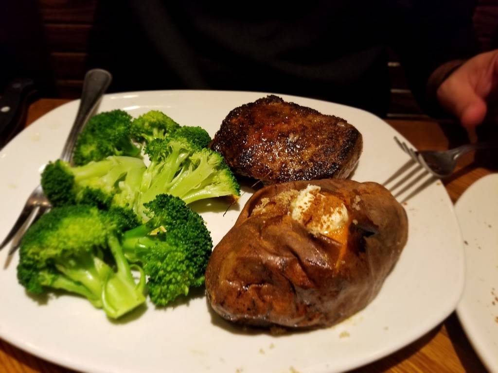 Outback Steakhouse | restaurant | 945 Factory Shops Blvd, Gaffney, SC 29341, USA | 8649020026 OR +1 864-902-0026