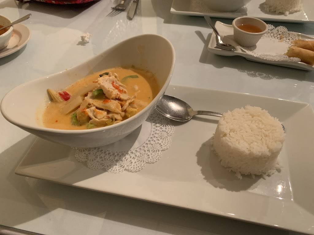 Lemongrass Thai | restaurant | 73 White Bridge Rd #107, Nashville, TN 37205, USA | 6153539411 OR +1 615-353-9411