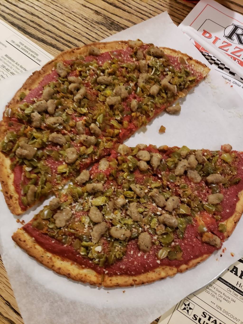 R Pizza Place | restaurant | 104 S Main St, Columbiana, OH 44408, USA | 3304821880 OR +1 330-482-1880