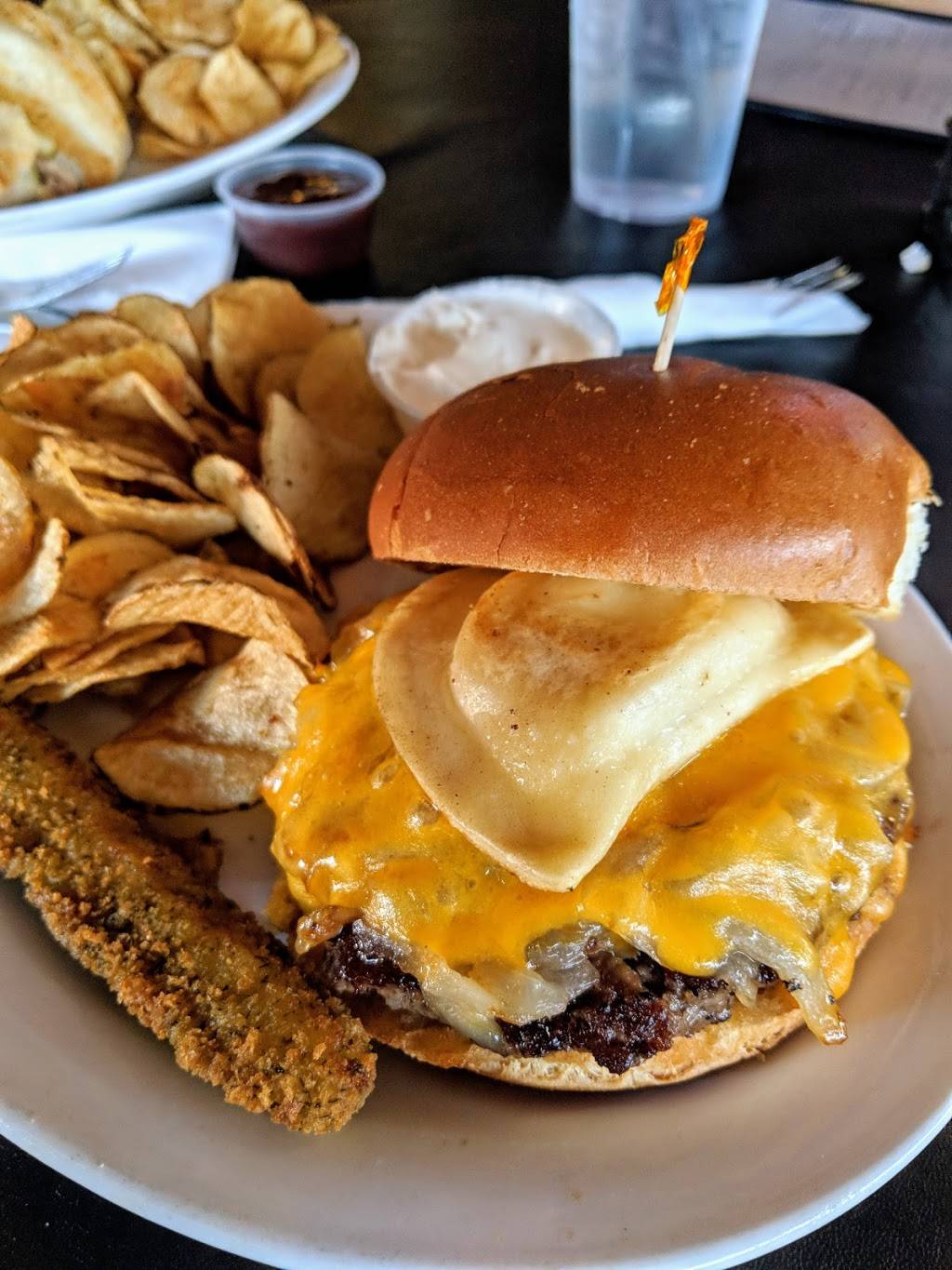 Buckeye Beer Engine | restaurant | 15315 Madison Ave, Lakewood, OH 44107, USA | 2162262337 OR +1 216-226-2337