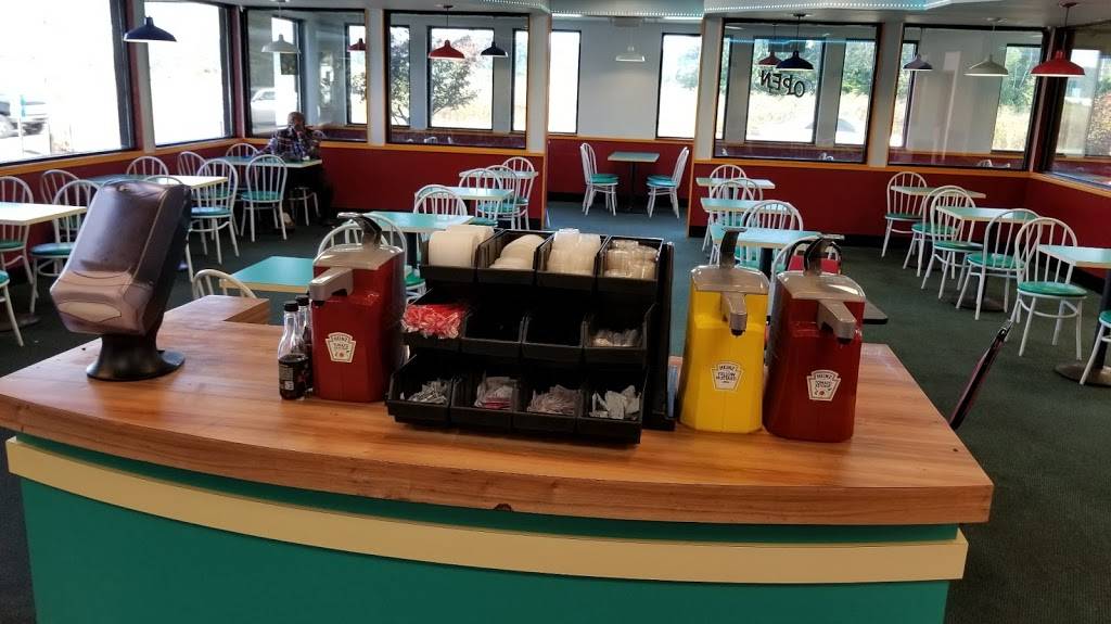 Jeffs Burger Shack | restaurant | 14126 Dixie Hwy, Louisville, KY 40272, USA | 5023840972 OR +1 502-384-0972