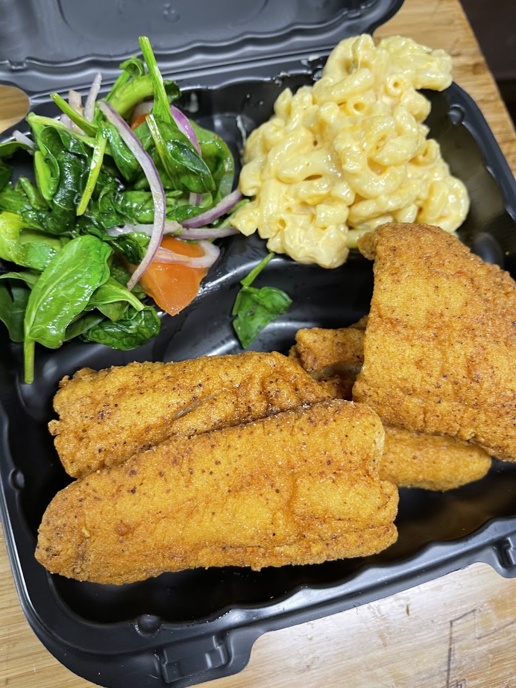 Authentic Cooking Soul Food Kitchen | restaurant | 306 E 75th St Suite B, Chicago, IL 60619, USA | 7733666357 OR +1 773-366-6357