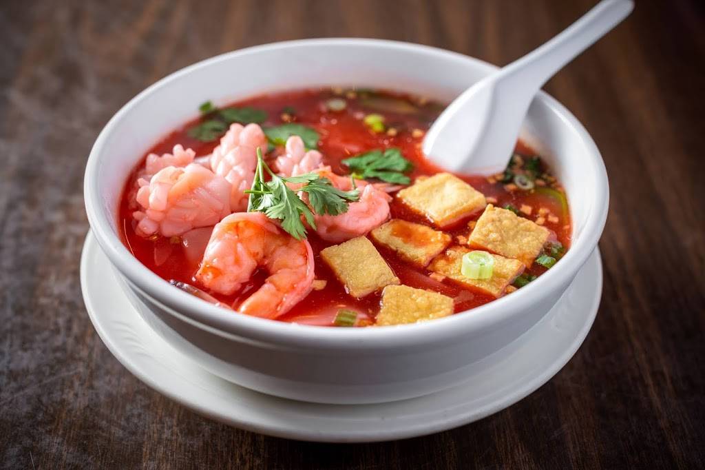 Royal Thai Restaurant | restaurant | 2209 W Montrose Ave, Chicago, IL 60618, USA | 7735090007 OR +1 773-509-0007