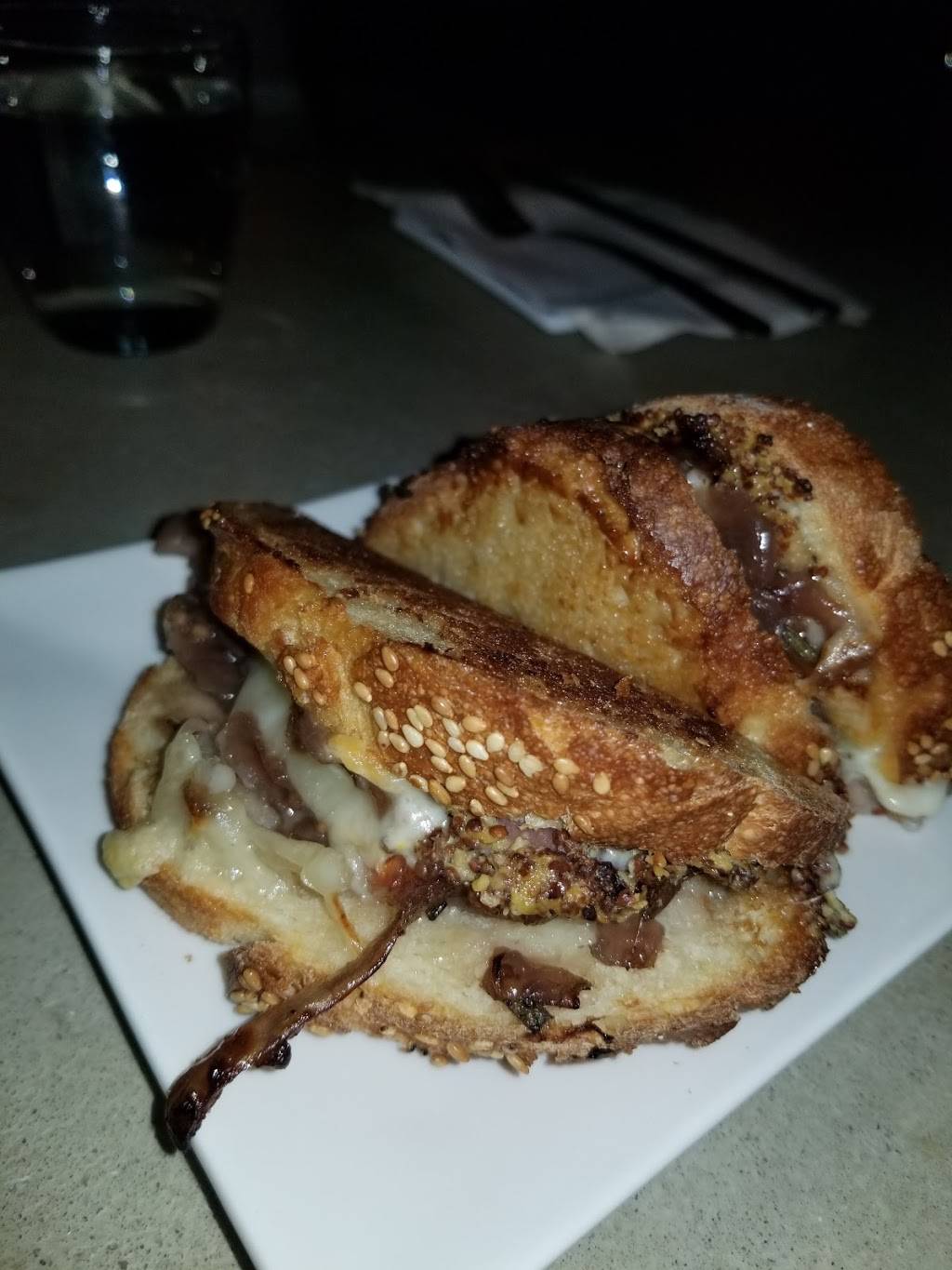 Dio Wine Bar | restaurant | 904 H St NE, Washington, DC 20002, USA | 2025063103 OR +1 202-506-3103