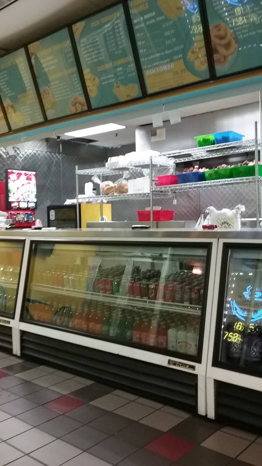 Sharks Fish & Chicken | restaurant | 901 Lucinda Ave, DeKalb, IL 60115, USA | 8157586600 OR +1 815-758-6600