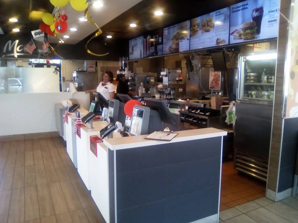McDonalds | cafe | 5225 S Palo Verde Rd, Tucson, AZ 85706, USA | 5207411634 OR +1 520-741-1634