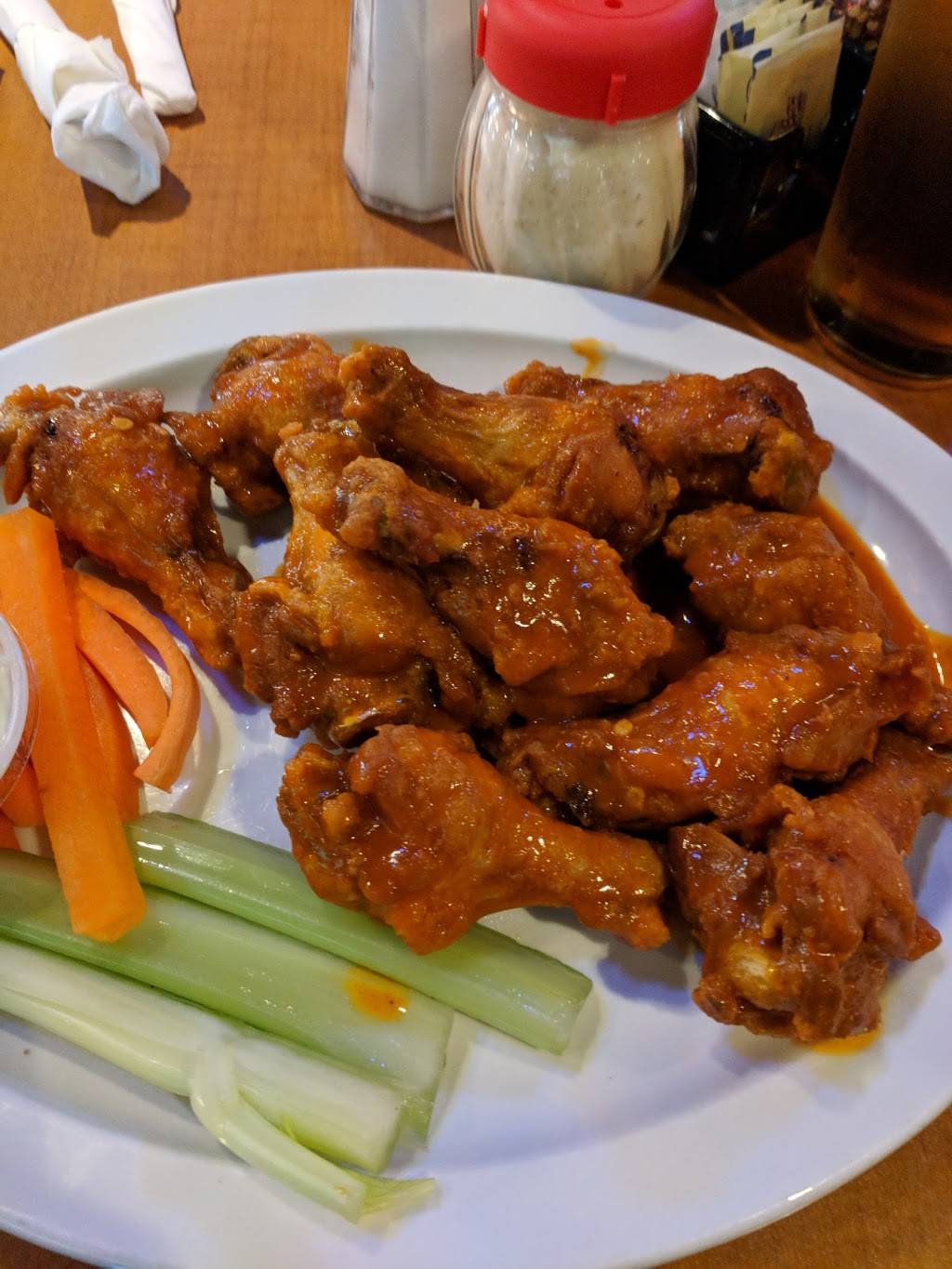 Buffalo Brothers | restaurant | 11735 Retail Dr, Wake Forest, NC 27587, USA | 9195706004 OR +1 919-570-6004