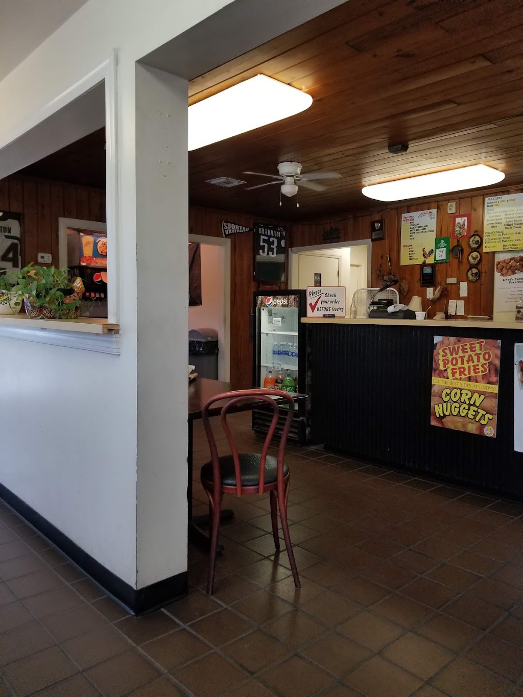 Lindys Fried Chicken Inc | restaurant | 2120 Crawfordville Hwy, Crawfordville, FL 32327, USA | 8509268886 OR +1 850-926-8886