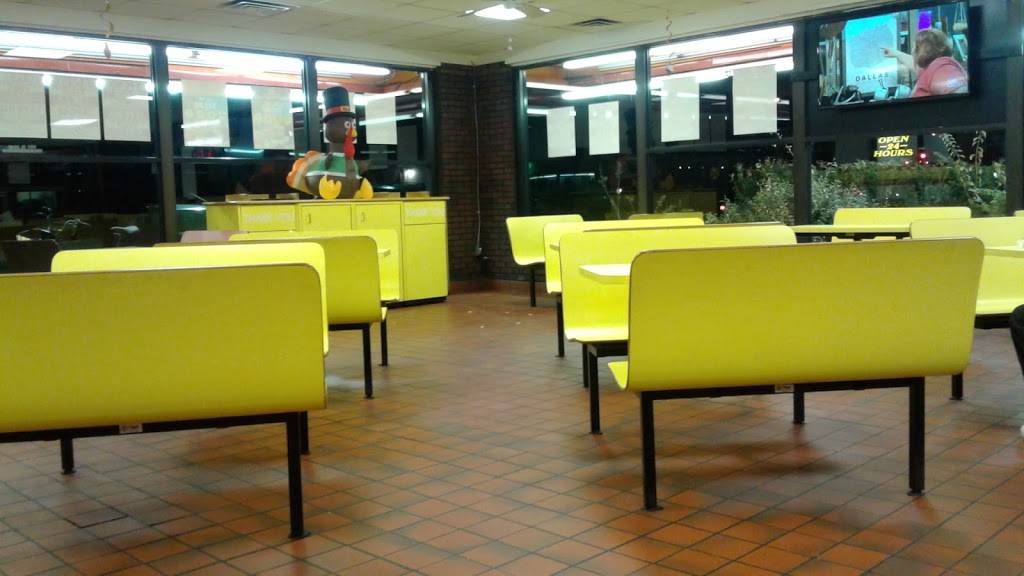 Williams Fried Chicken | restaurant | 2660 Robert B Cullum Blvd, Dallas, TX 75210, USA | 2144215150 OR +1 214-421-5150