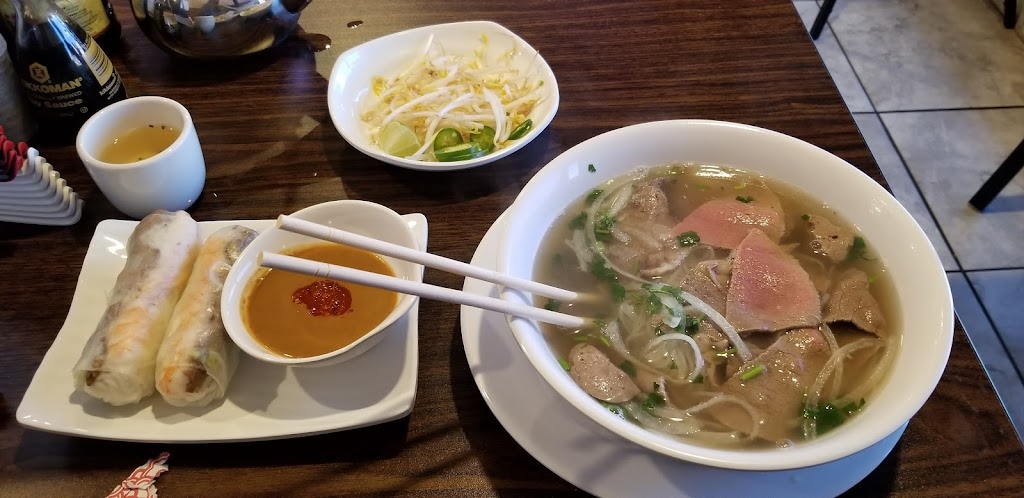 Pho House Odessa | restaurant | 1541 John Ben Shepperd Pkwy Suite 2, Odessa, TX 79761, USA | 4326142074 OR +1 432-614-2074
