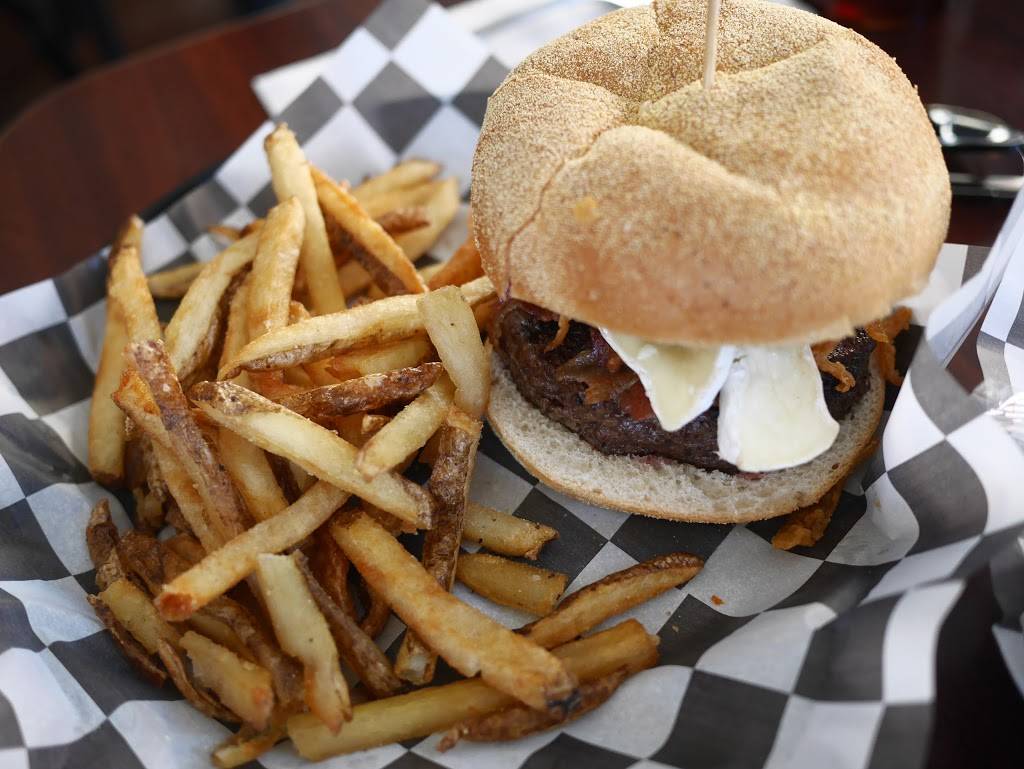 Gilberts 17th Street Grill | restaurant | 1821 Cordova Rd, Fort Lauderdale, FL 33316, USA | 9547688990 OR +1 954-768-8990