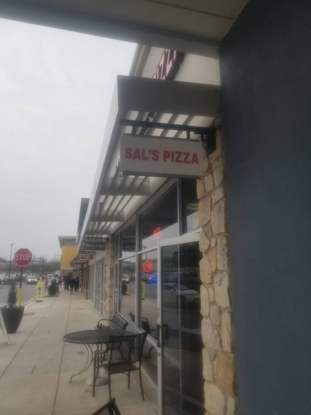 Sals Pizza | restaurant | 221 East Swedesford Rd, Wayne, PA 19087, USA | 6106885977 OR +1 610-688-5977