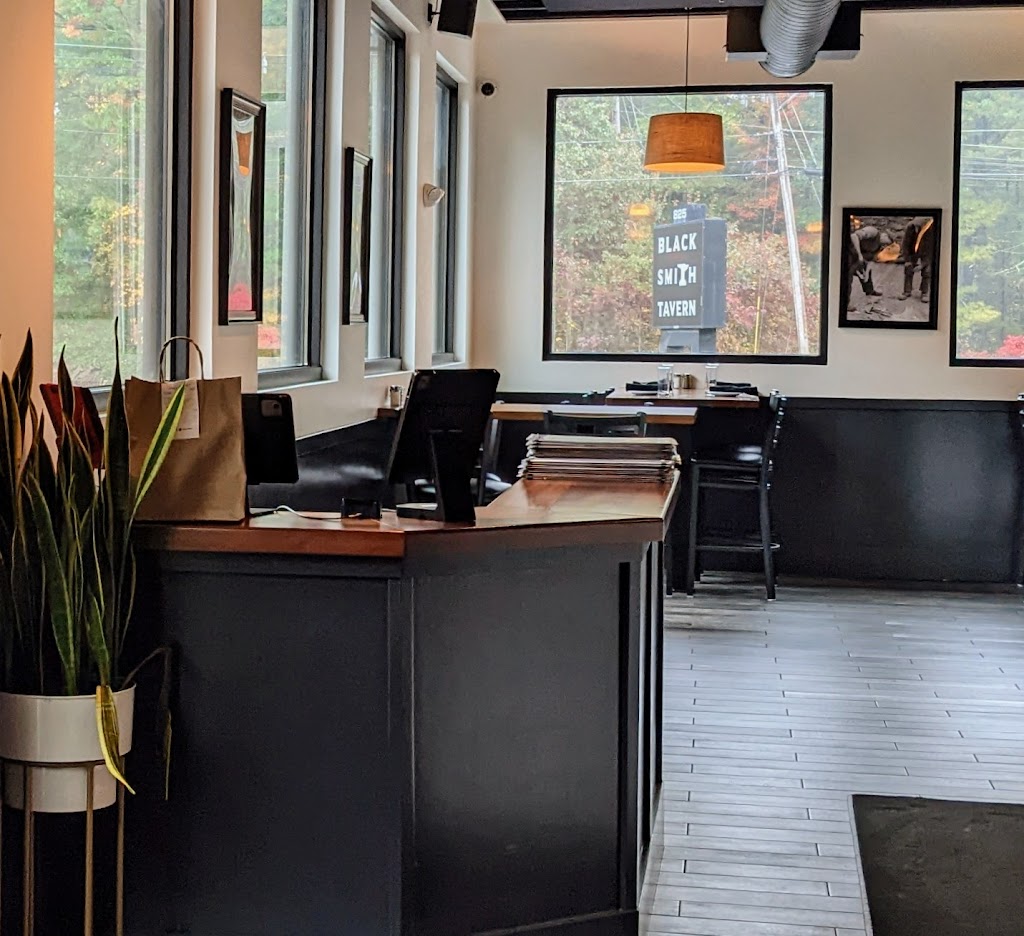 The Blacksmith | restaurant | 825 Washington St, Pembroke, MA 02359, USA | 7819243983 OR +1 781-924-3983