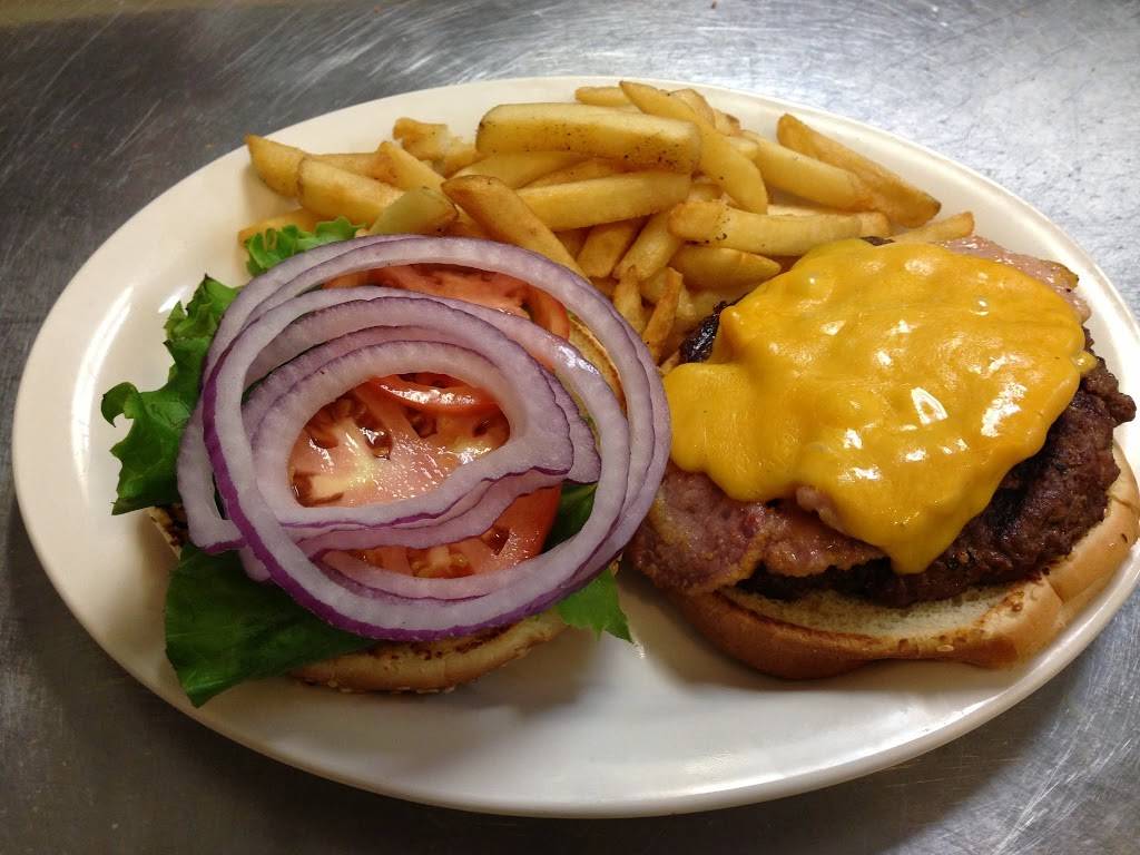 Marias Fiftys Diner | restaurant | 931 Queenston Rd, Stoney Creek, ON L8G 1B8, Canada | 9056645644 OR +1 905-664-5644