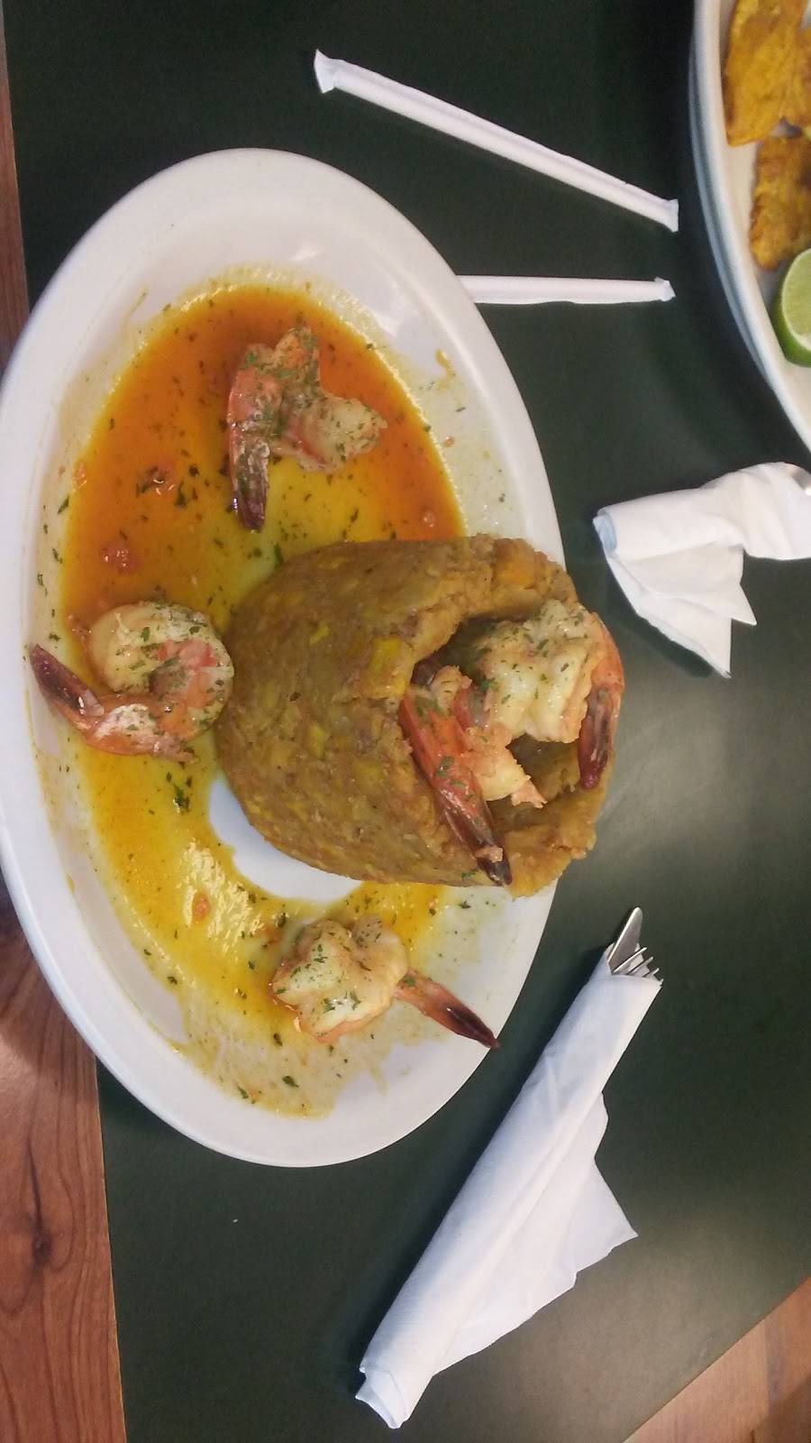 Crazy Pollo | restaurant | 5756 Dahlia Dr, Orlando, FL 32807, USA | 4072770926 OR +1 407-277-0926