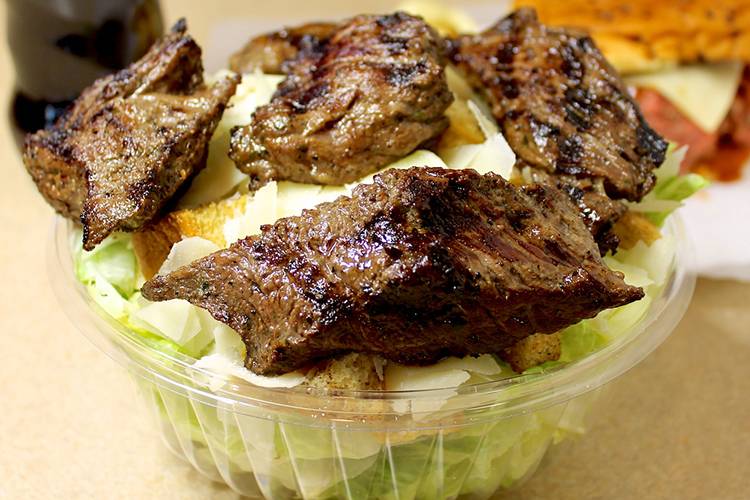 Salem House of Pizza | restaurant | 23 Endicott St, Salem, MA 01970, USA | 9787440017 OR +1 978-744-0017