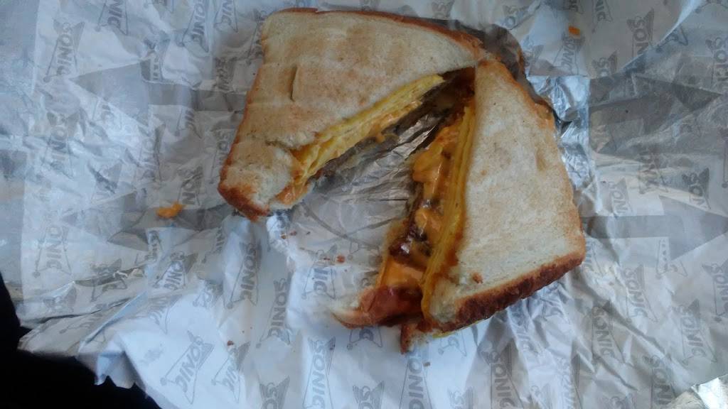 Sonic Drive-In | restaurant | 606 N Chelton Rd, Colorado Springs, CO 80909, USA | 7195774844 OR +1 719-577-4844