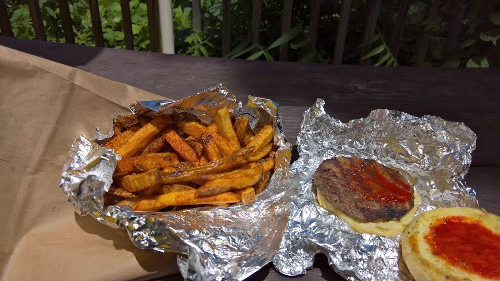 Charcoal Style | restaurant | 10907 Pulaski Hwy, White Marsh, MD 21162, USA | 4103351286 OR +1 410-335-1286