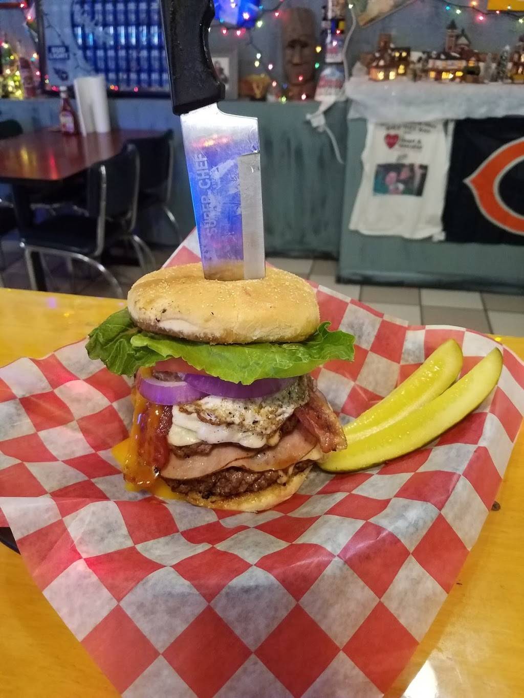 Christys Pub Grub | restaurant | 69 S Main St, Crossville, TN 38555, USA | 9313370531 OR +1 931-337-0531