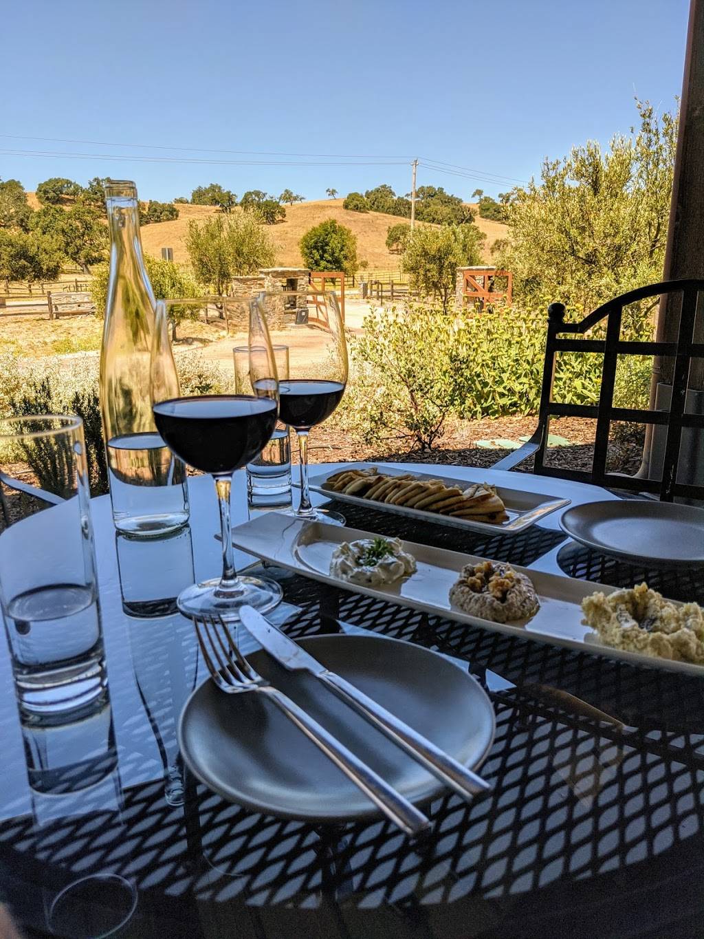 Petros Winery | restaurant | 3360 Foxen Canyon Rd, Los Olivos, CA 93441, USA | 8056805417 OR +1 805-680-5417