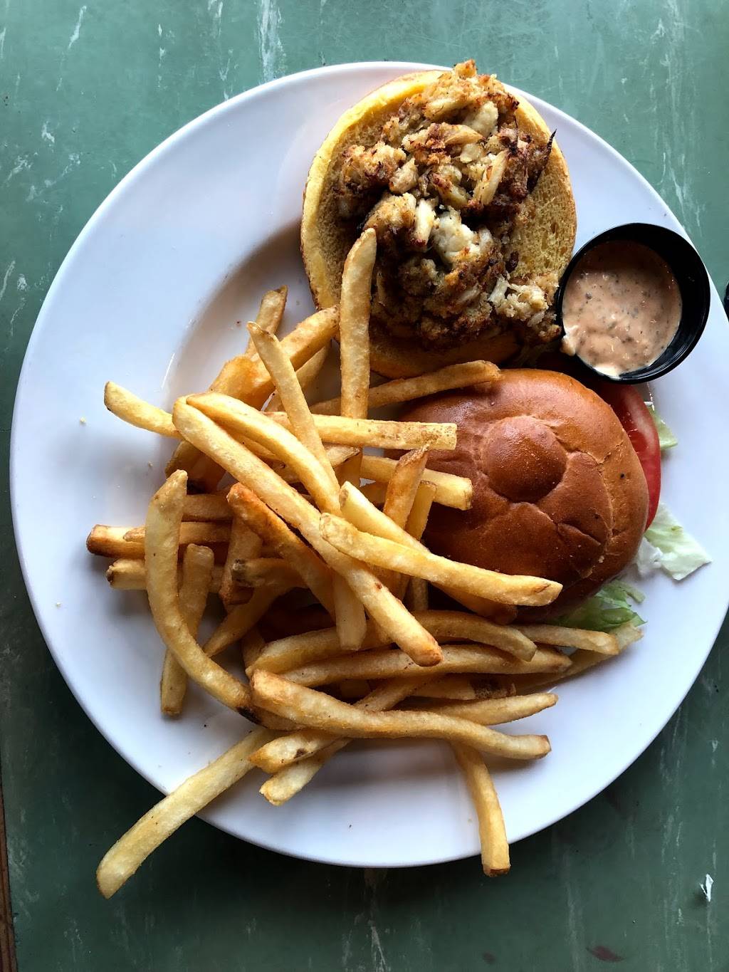 Joes Crab Shack | restaurant | 2024 W First St, Fort Myers, FL 33901, USA | 2393321881 OR +1 239-332-1881