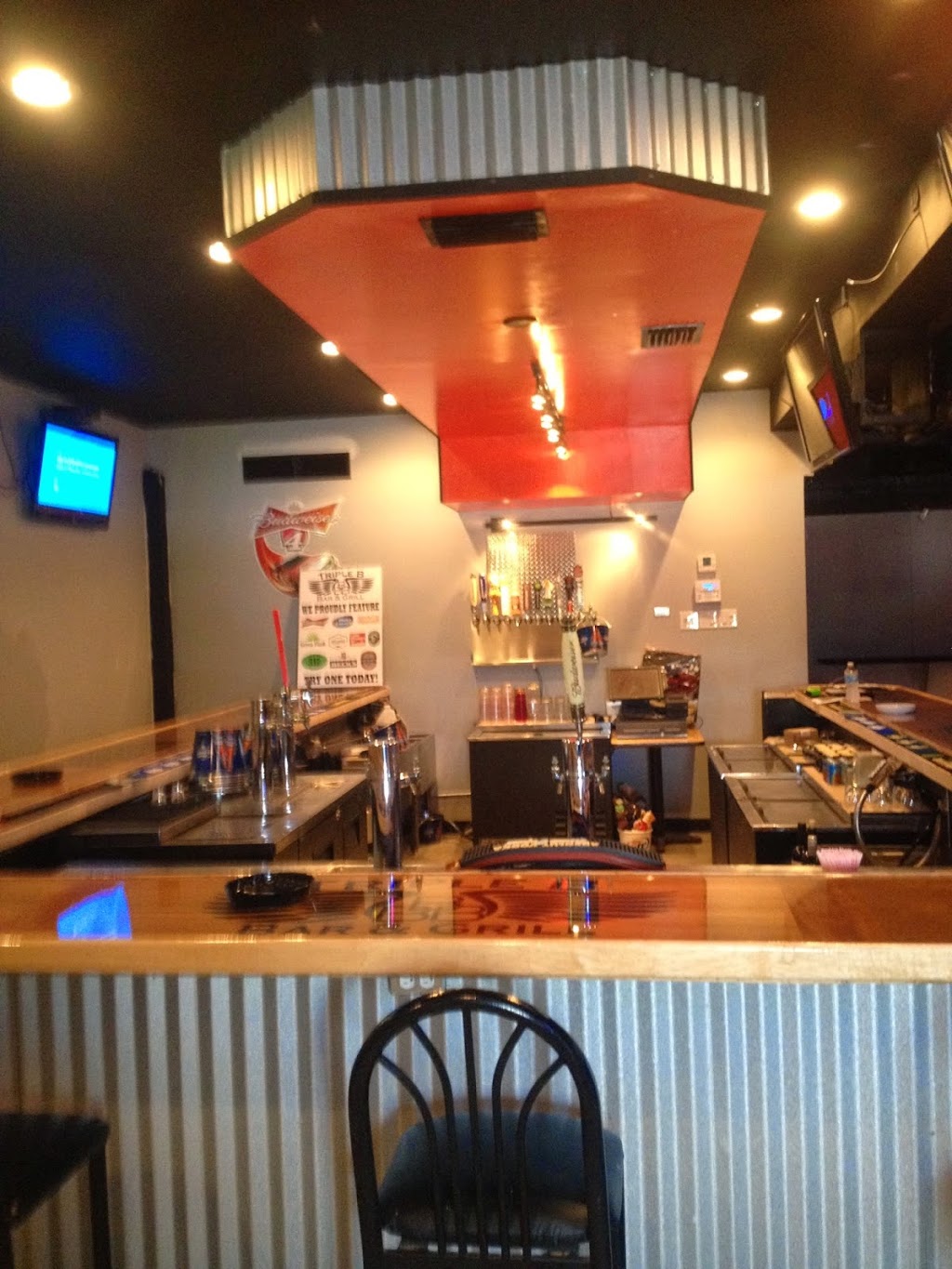 Triple B Bar & Grill | restaurant | 830 S Dixie Hwy, Hollywood, FL 33020, USA | 7548889978 OR +1 754-888-9978