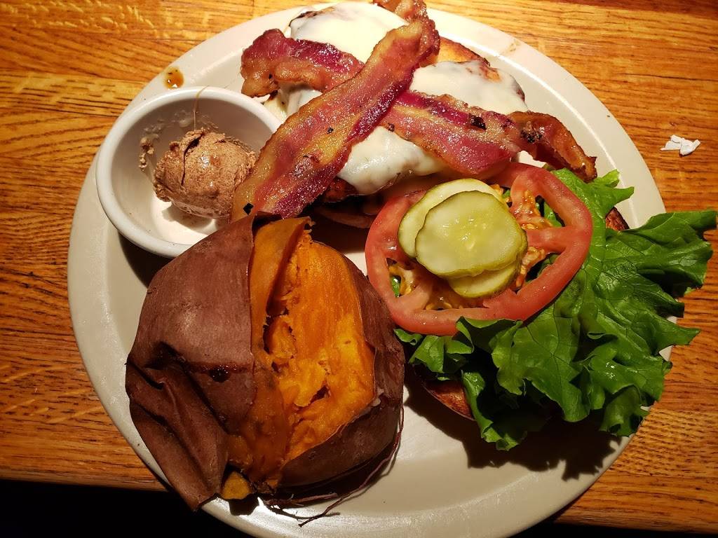 Raffertys | restaurant | 988 Breckenridge Ln, Louisville, KY 40207, USA | 5028973900 OR +1 502-897-3900