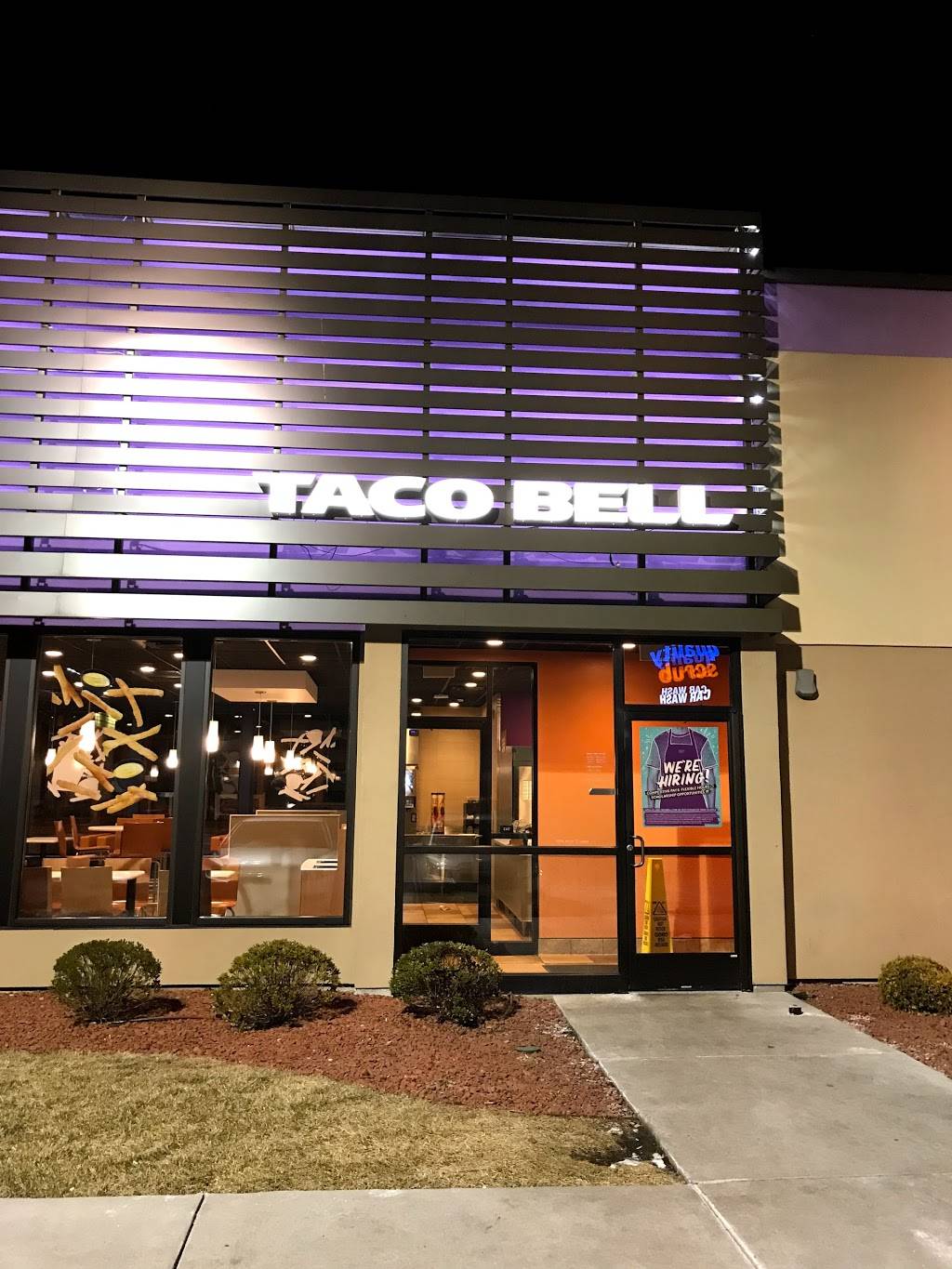 Taco Bell | meal takeaway | 1940 W Market St, Akron, OH 44313, USA | 3308351359 OR +1 330-835-1359