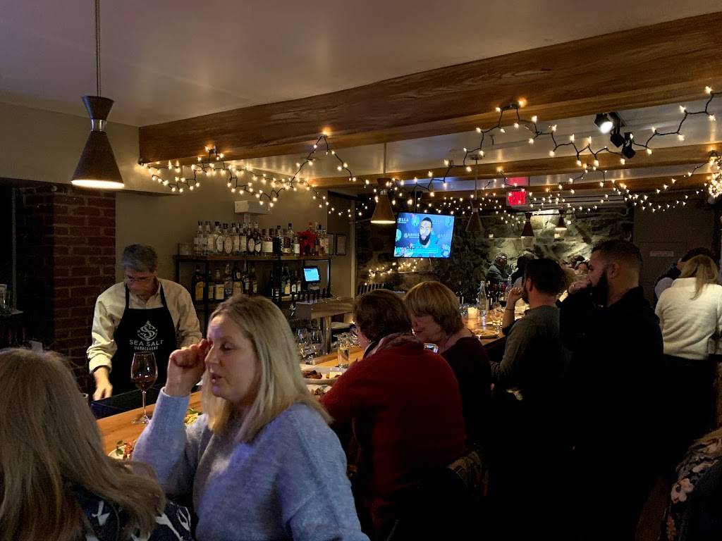 Sea Salt | restaurant | 126 Washington St, Marblehead, MA 01945, USA | 7819901199 OR +1 781-990-1199