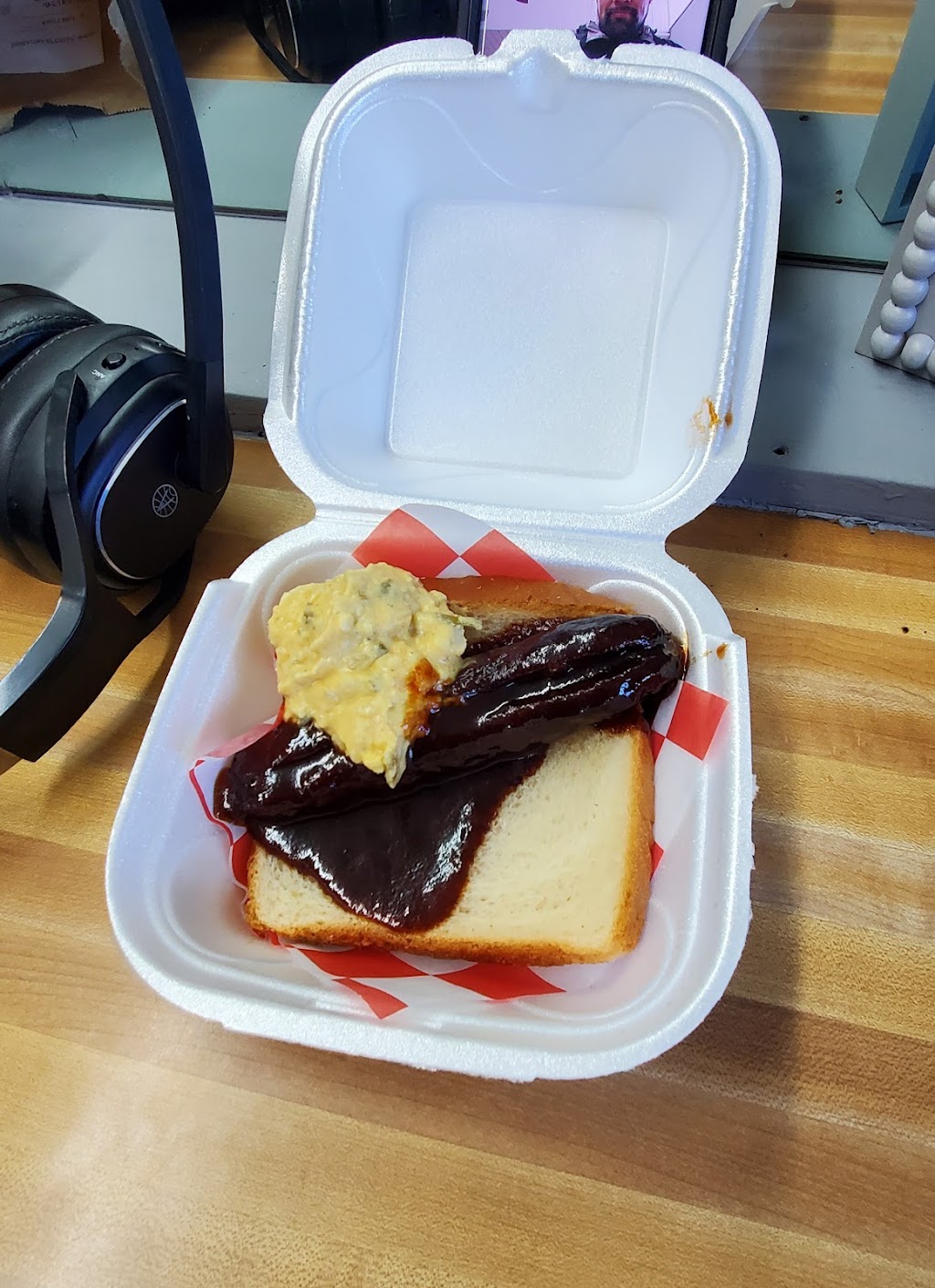 Grill House Smoke House | restaurant | 1545 N Broadway, St. Louis, MO 63102, USA | 3146218180 OR +1 314-621-8180