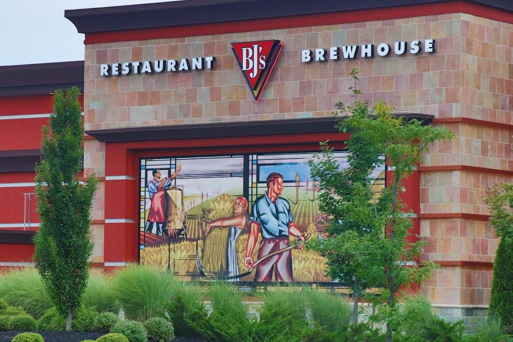 BJs Restaurant & Brewhouse | restaurant | 10563 Innovation Drive, Miamisburg, OH 45342, USA | 9378596000 OR +1 937-859-6000