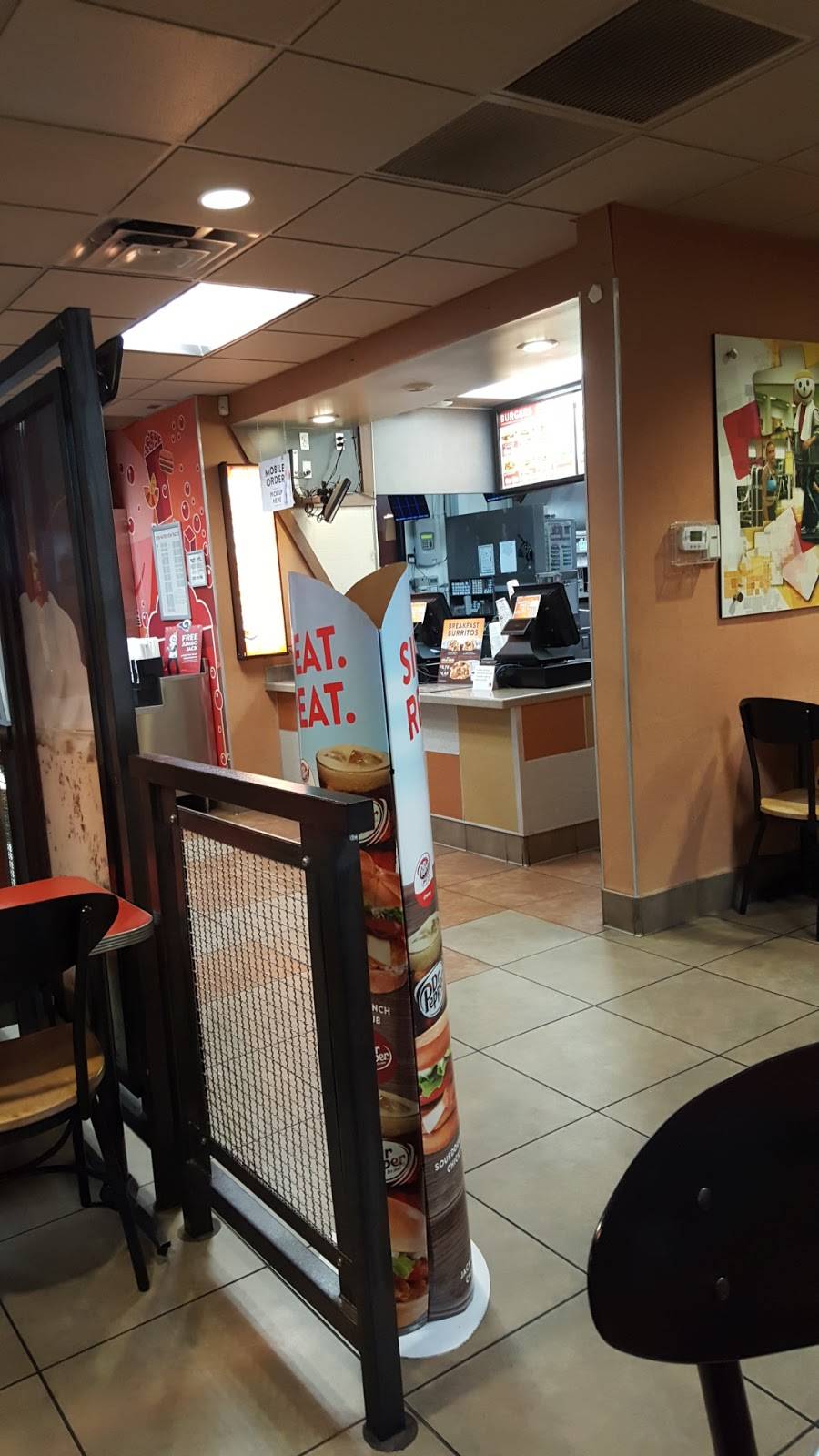 Jack in the Box | restaurant | 2101 Palos Verdes Dr N, Lomita, CA 90717, USA | 3103254552 OR +1 310-325-4552