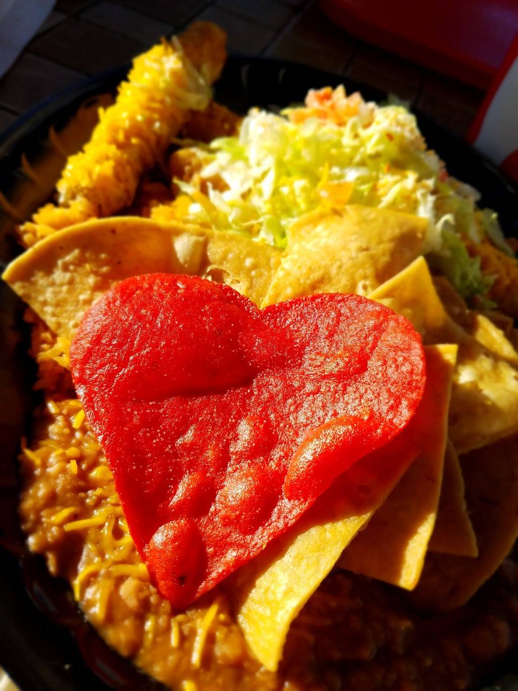 El Indio Mexican Restaurant and Catering | restaurant | 3695 India St, San Diego, CA 92103, USA | 6192990333 OR +1 619-299-0333