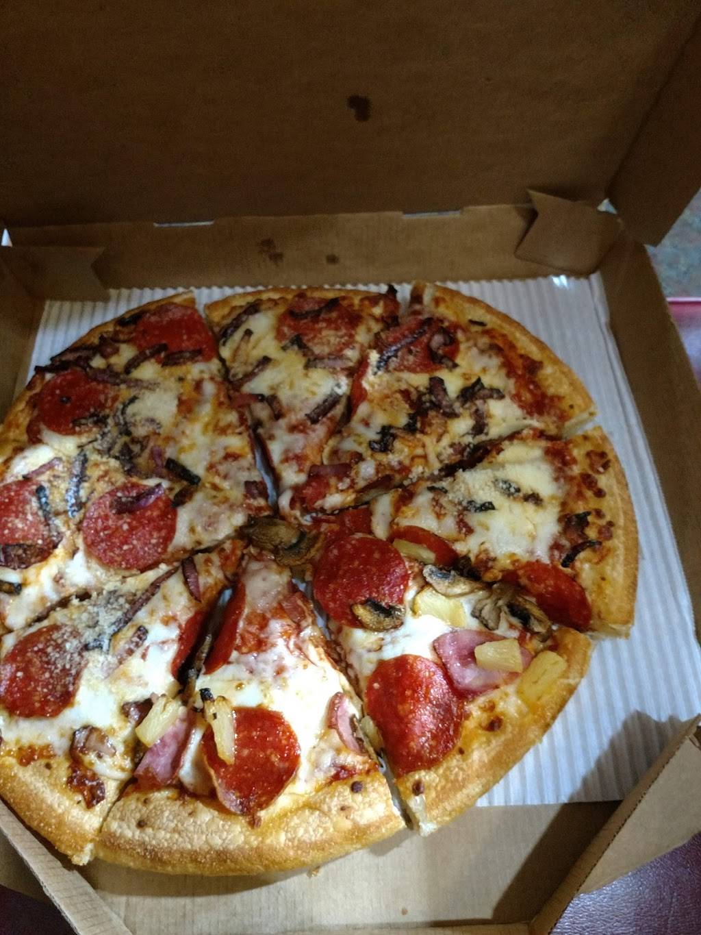 Pizza Hut | meal takeaway | 2512 Lebanon Rd, Nashville, TN 37214, USA | 6158832909 OR +1 615-883-2909