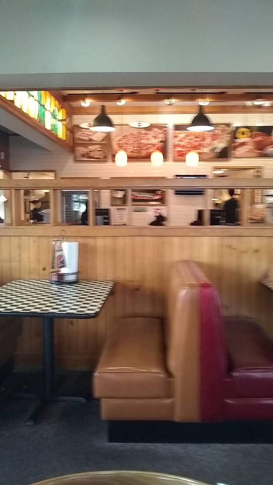 Pizza Hut | restaurant | 8860 N 43rd Ave, Glendale, AZ 85302, USA | 6239311421 OR +1 623-931-1421