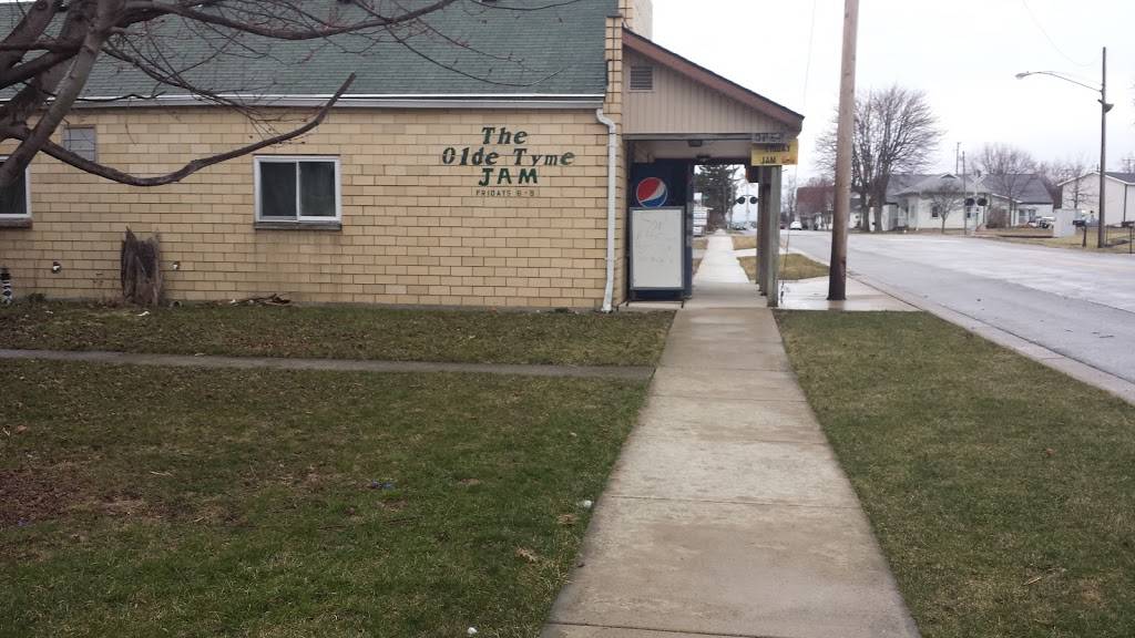 Old Tyme Grille | restaurant | 100 S Main St, Buckland, OH 45819, USA | 4196572254 OR +1 419-657-2254