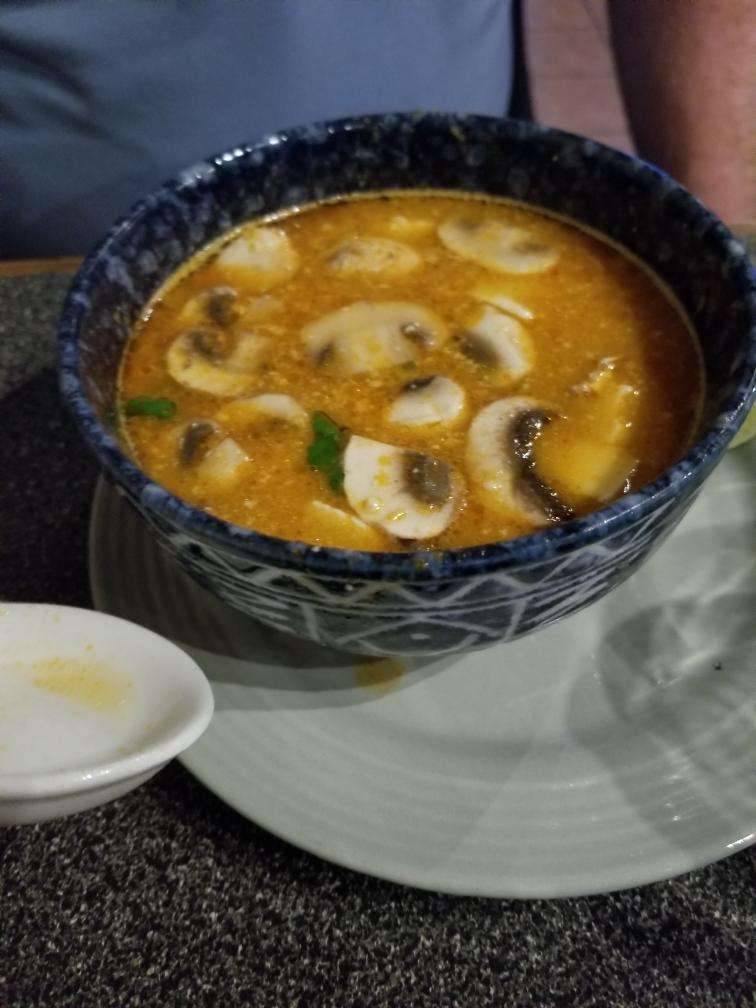 Oh Basil | restaurant | 1910 St Laurent Blvd, Ottawa, ON K1G 1A4, Canada | 6135213301 OR +1 613-521-3301